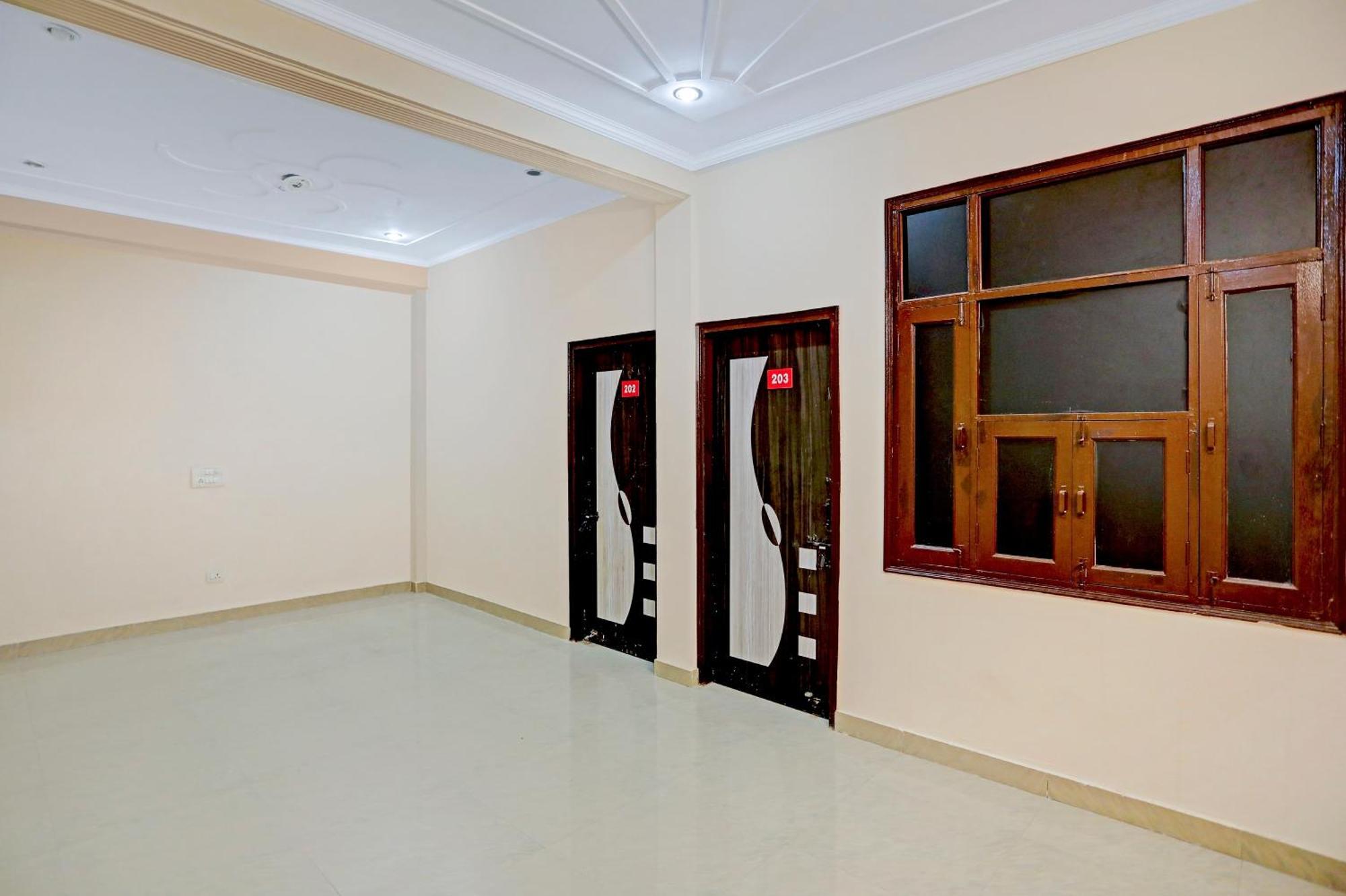 Hotel O Pari Hotel กาเซียบัด ภายนอก รูปภาพ